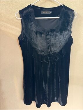 Girls' Black Velvet Dress with Faux Fur Trim and Bow